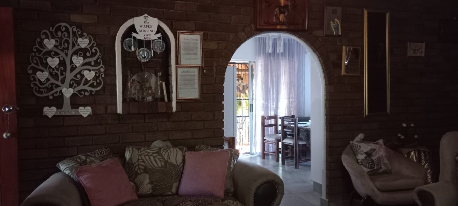 4 Bedroom Property for Sale in Randlespark North West